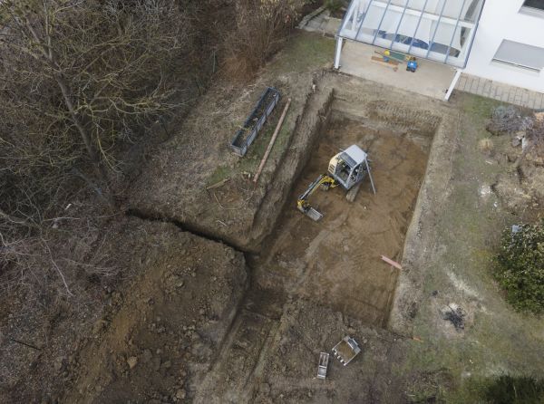 Cost of Pool Land Clearing in Renton